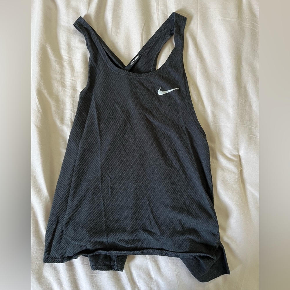 Nike tie back workout top